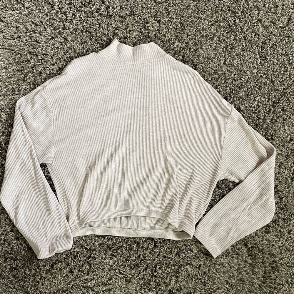 Crop sweater